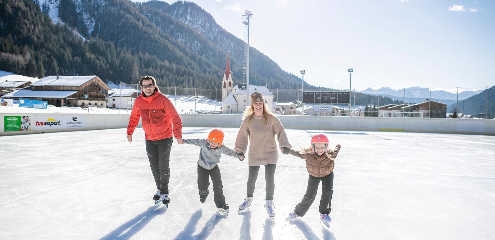 eislaufen-familie-tg-gsiesertal-harald-wisthaler-2